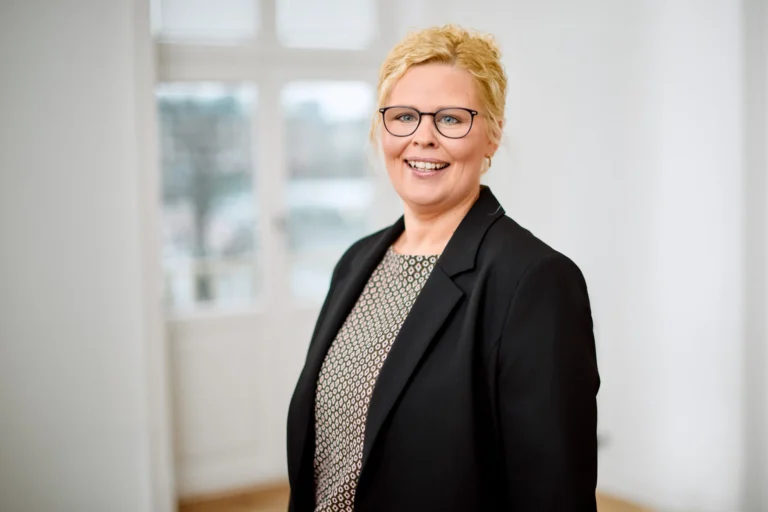 Sandra Schneider, Rechtsanwältin